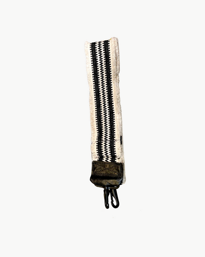 WOVEN STRAP IN BLACK/WHITE FRINGE