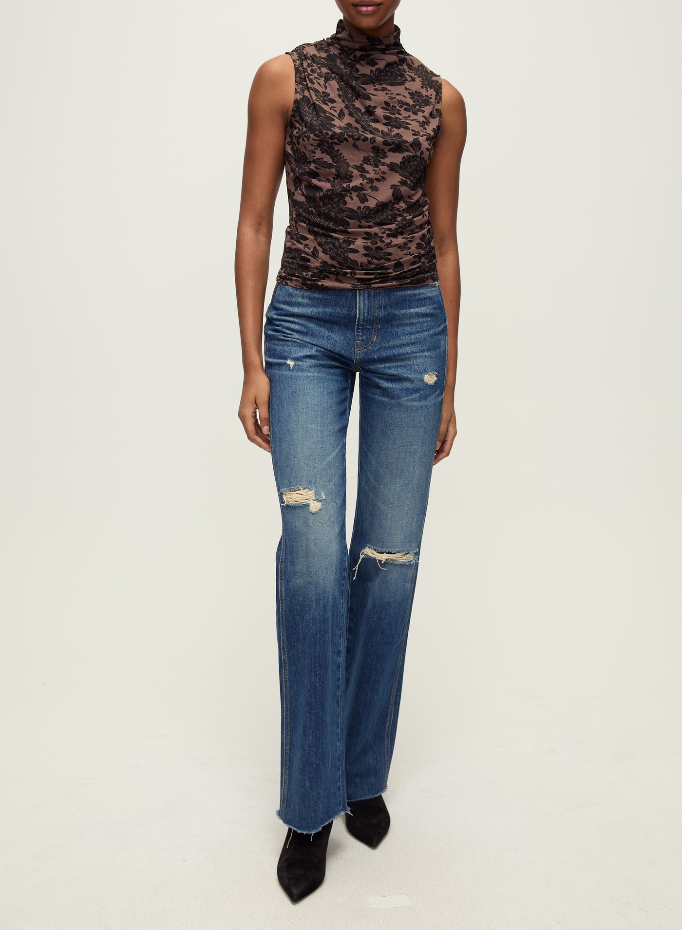 MYLIE SLEEVELESS TOP IN DARK LICHEN/BLACK - Romi Boutique