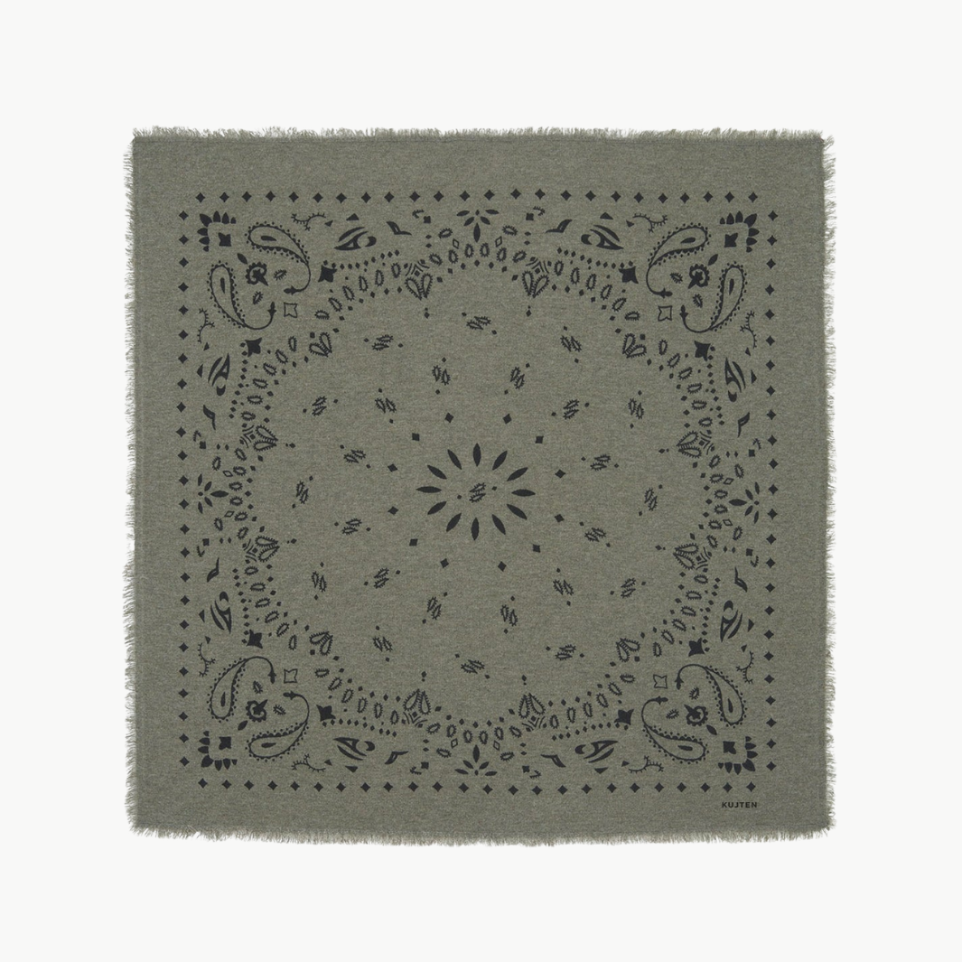 Bandana Hachiko