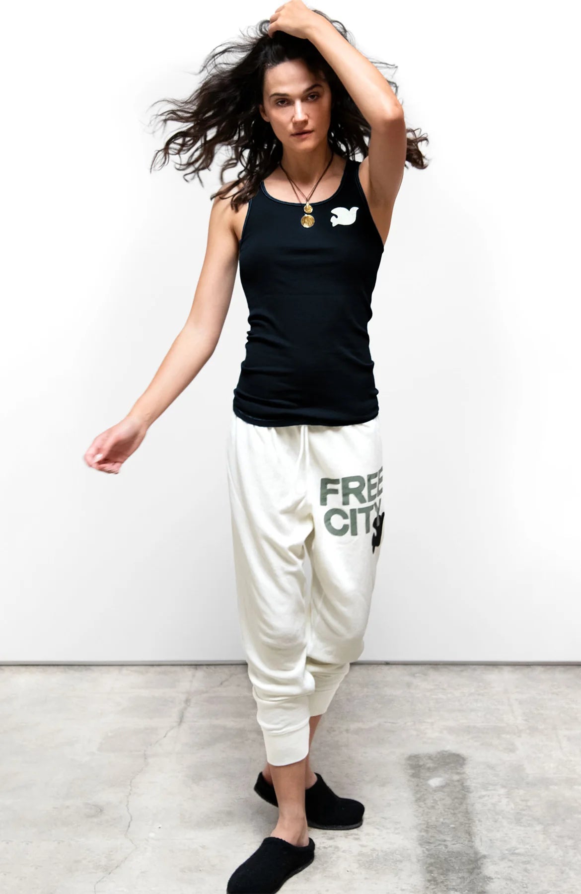 3/4 SWEATPANTS IN CREAMY ARMY - Romi Boutique