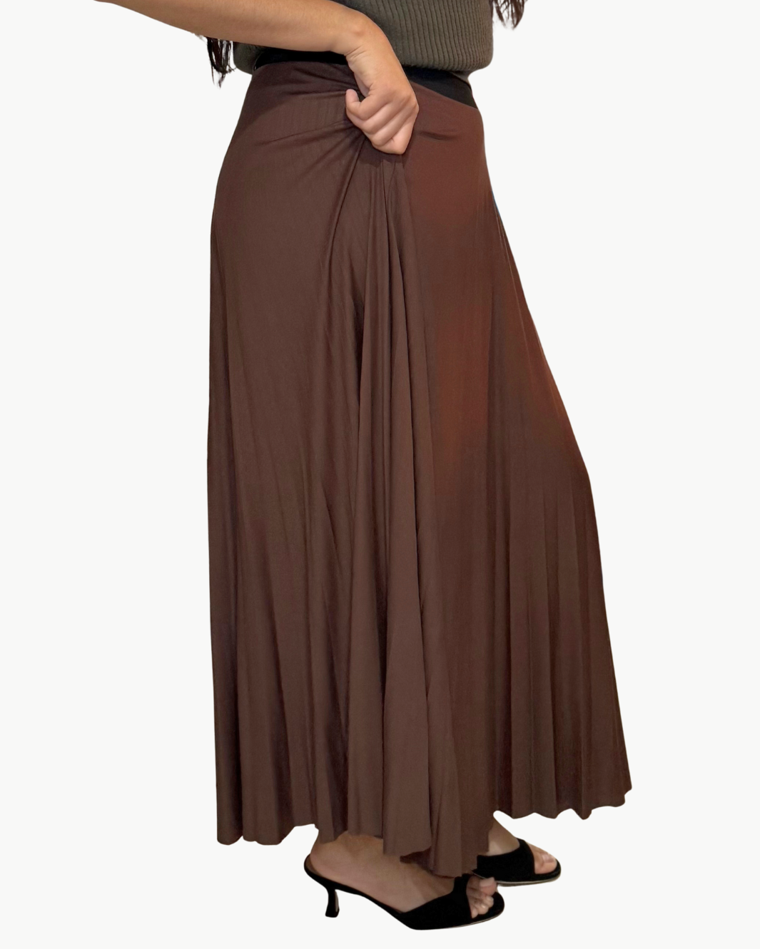 JERSEY SKIRT IN BROWN - Romi Boutique