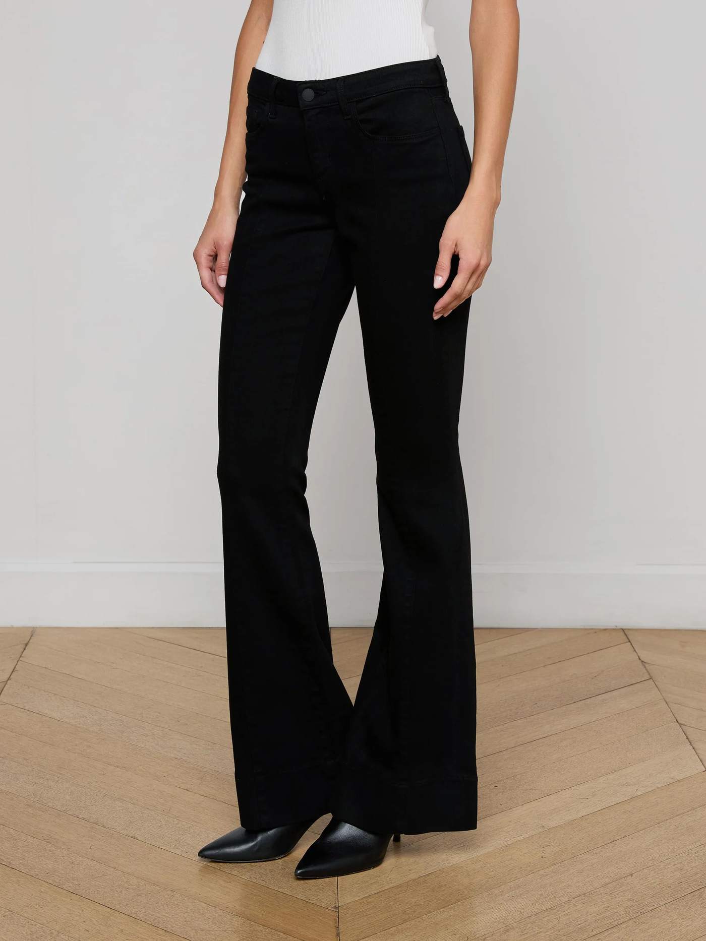 LENORA LOW RISE FLARE JEAN IN NOIR