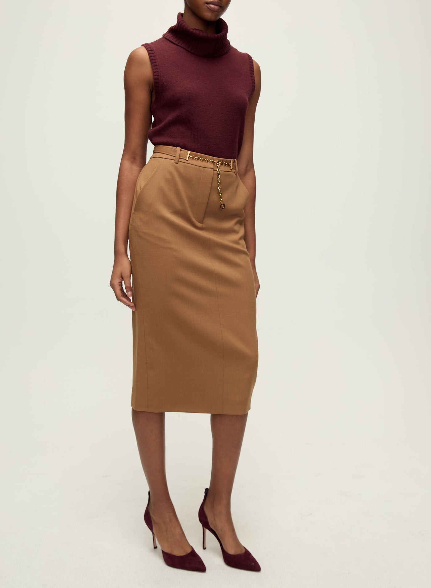 MAZZY CASHMERE SHELL IN DARK CURRANT