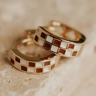 Romi Brown & White Checkered Hoops at Romi Boutique