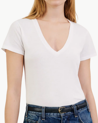 CAROL VNECK TEE SHIRT IN WHITE