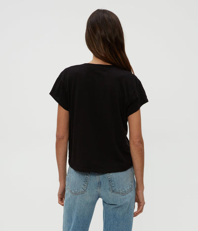 HARLAN CROPPED V-NECK TEE IN BLACK