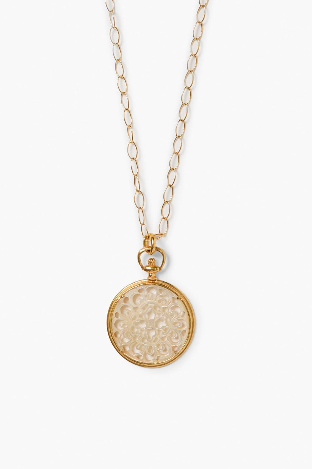 POCKET WATCH NECKLACE IN WHITE MOP
