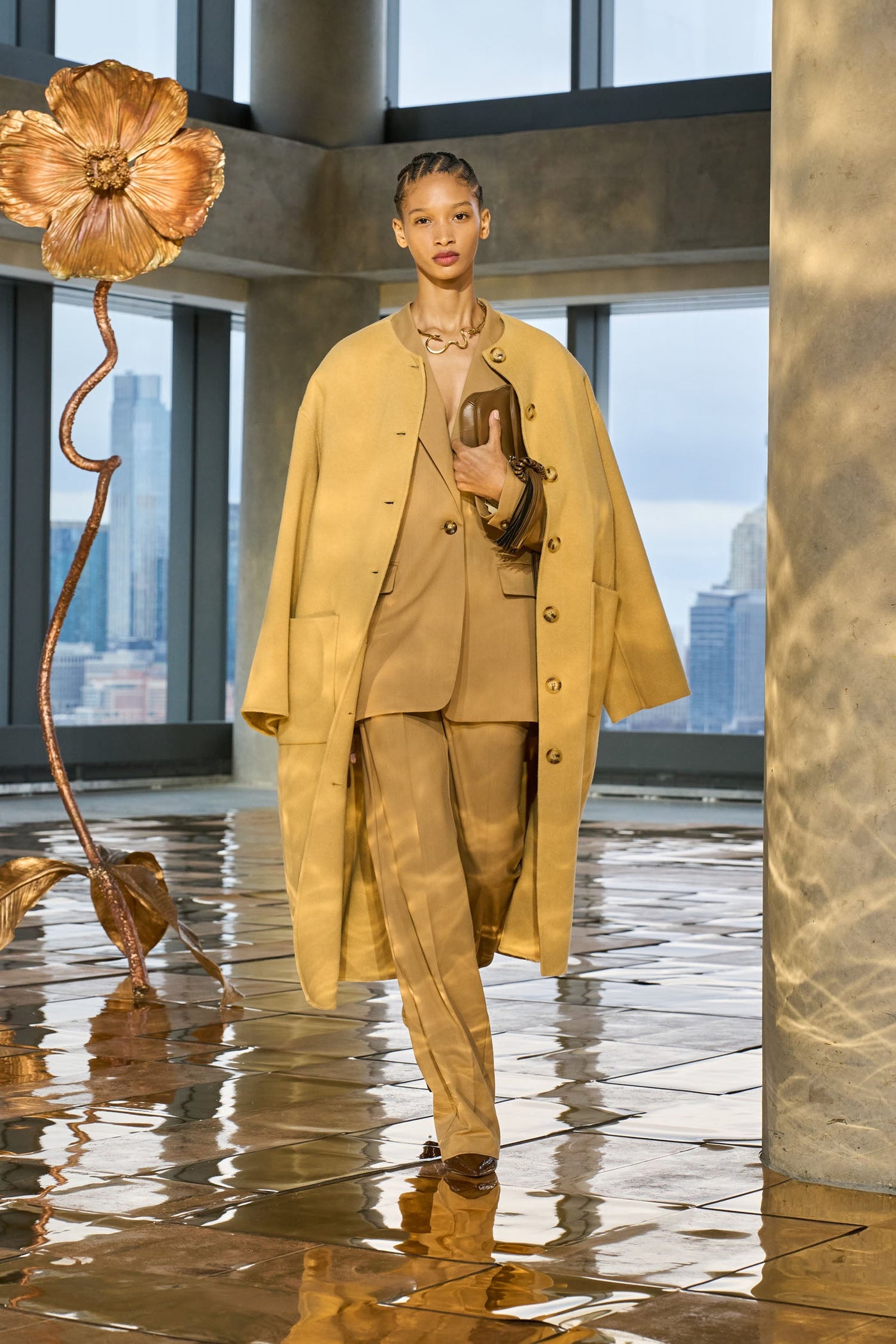 ILLANA OVERSIZED JACKET IN TOBACCO