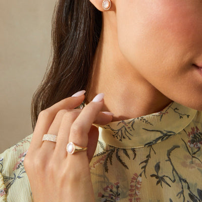 DIAMOND CIGAR BAND RING IN 14K YELLOW GOLD