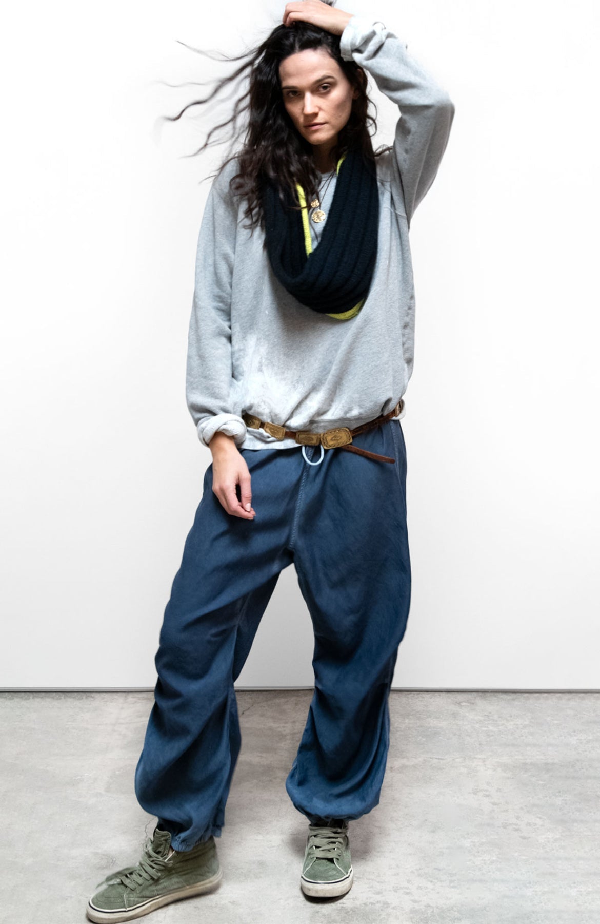 MATTE/SATIN LOOSE DRAWCORD BIGGY PANT IN MOONSHROOMS POWDER