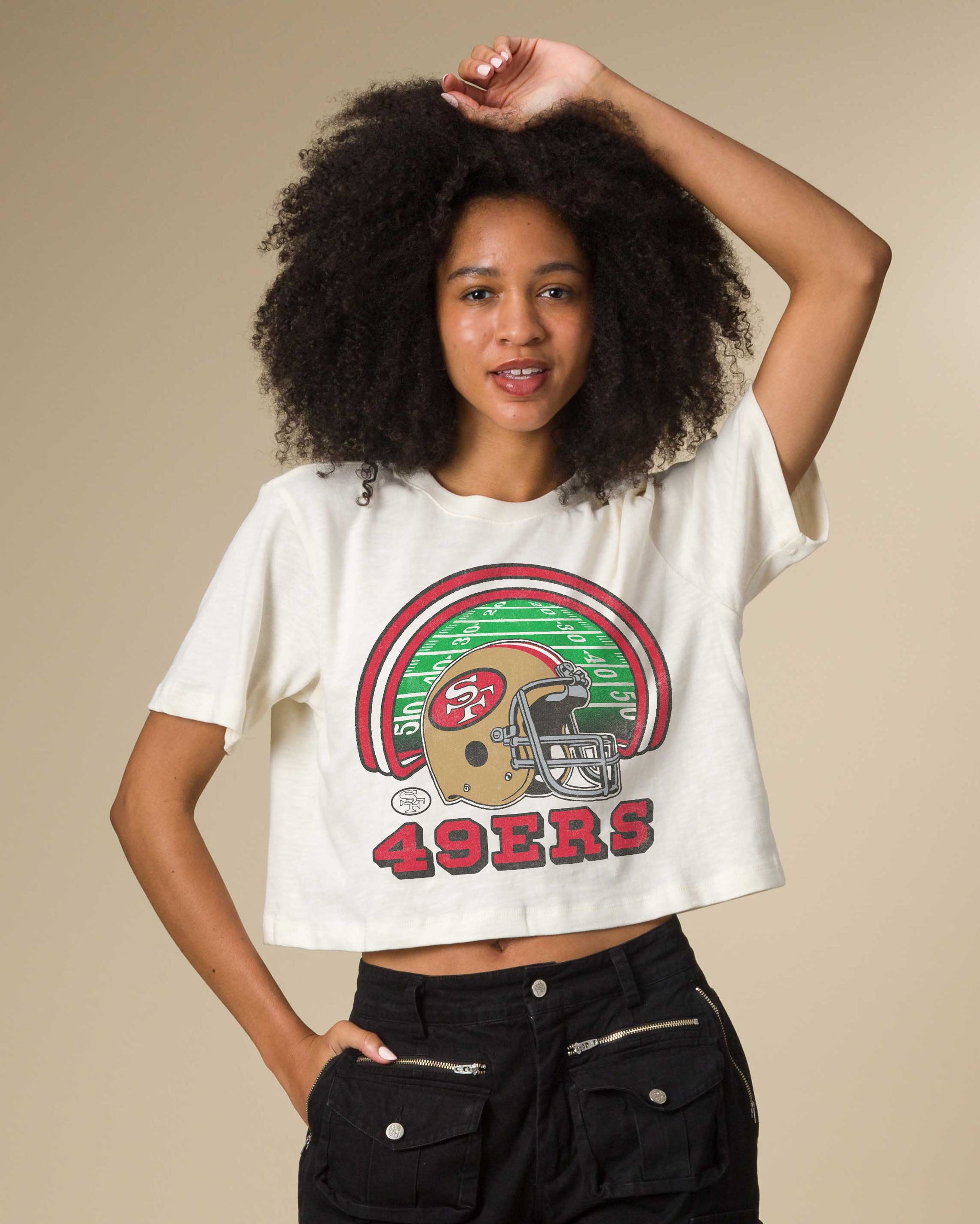 Junk Food 49ERS GAME TIME CROP TEE at Romi Boutique