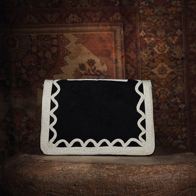 DORIA CLUTCH IN BLACK