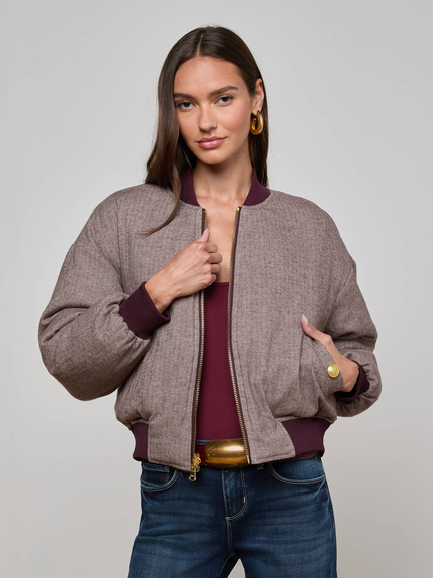 VIOLETA REVERSIBLE PUFFER IN WINE/HERRINGBONE