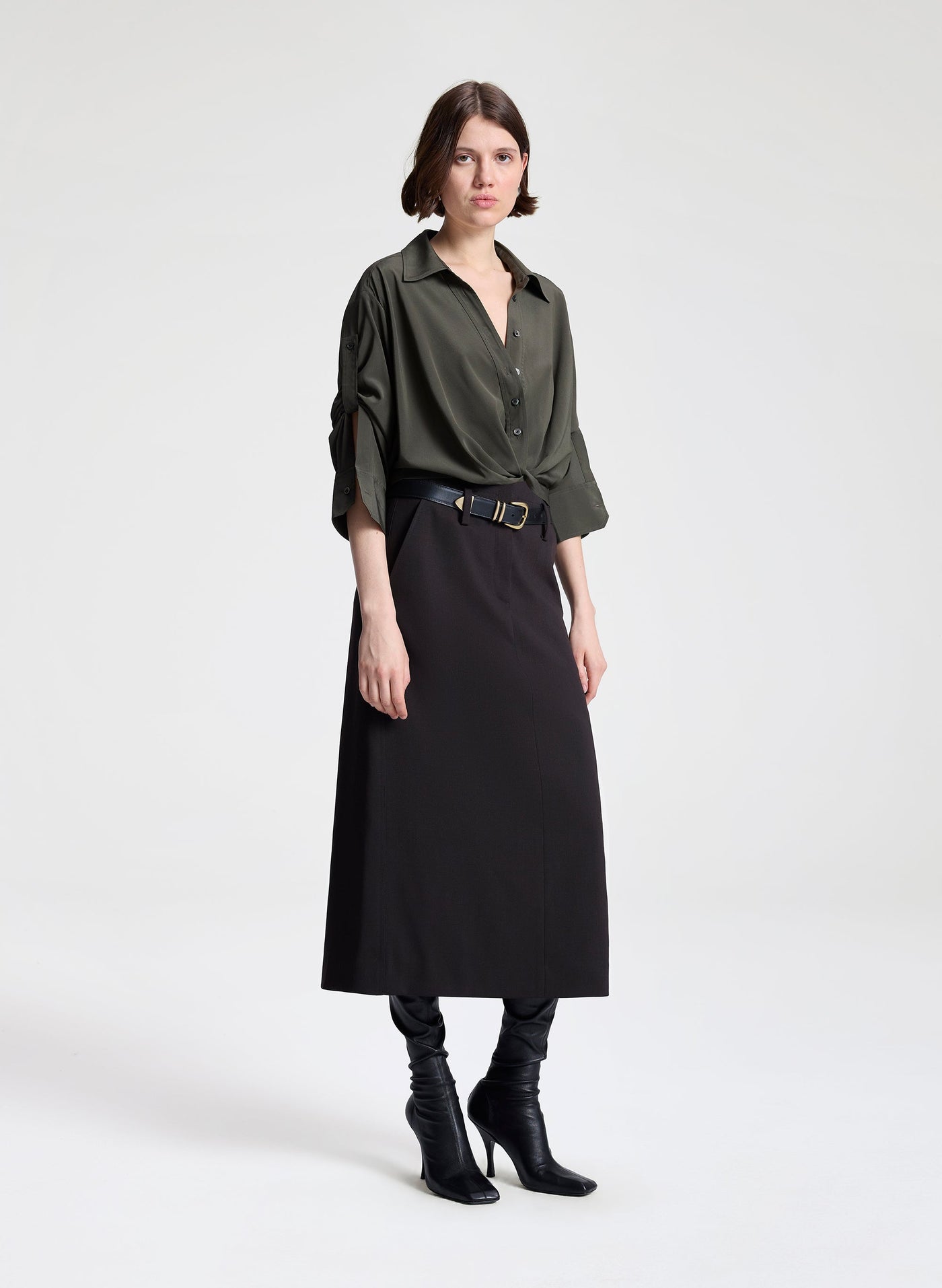 LEO SILK TOP IN OLIVE BROWN