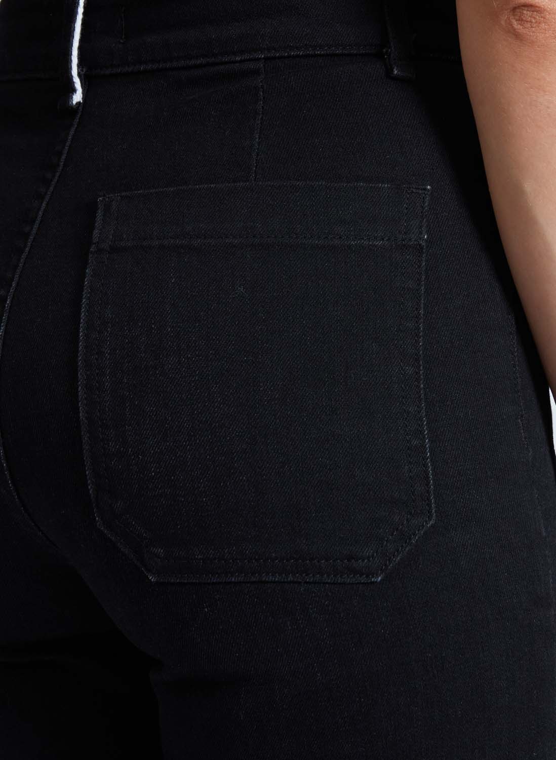 SAILOR IN BLACK RESIN