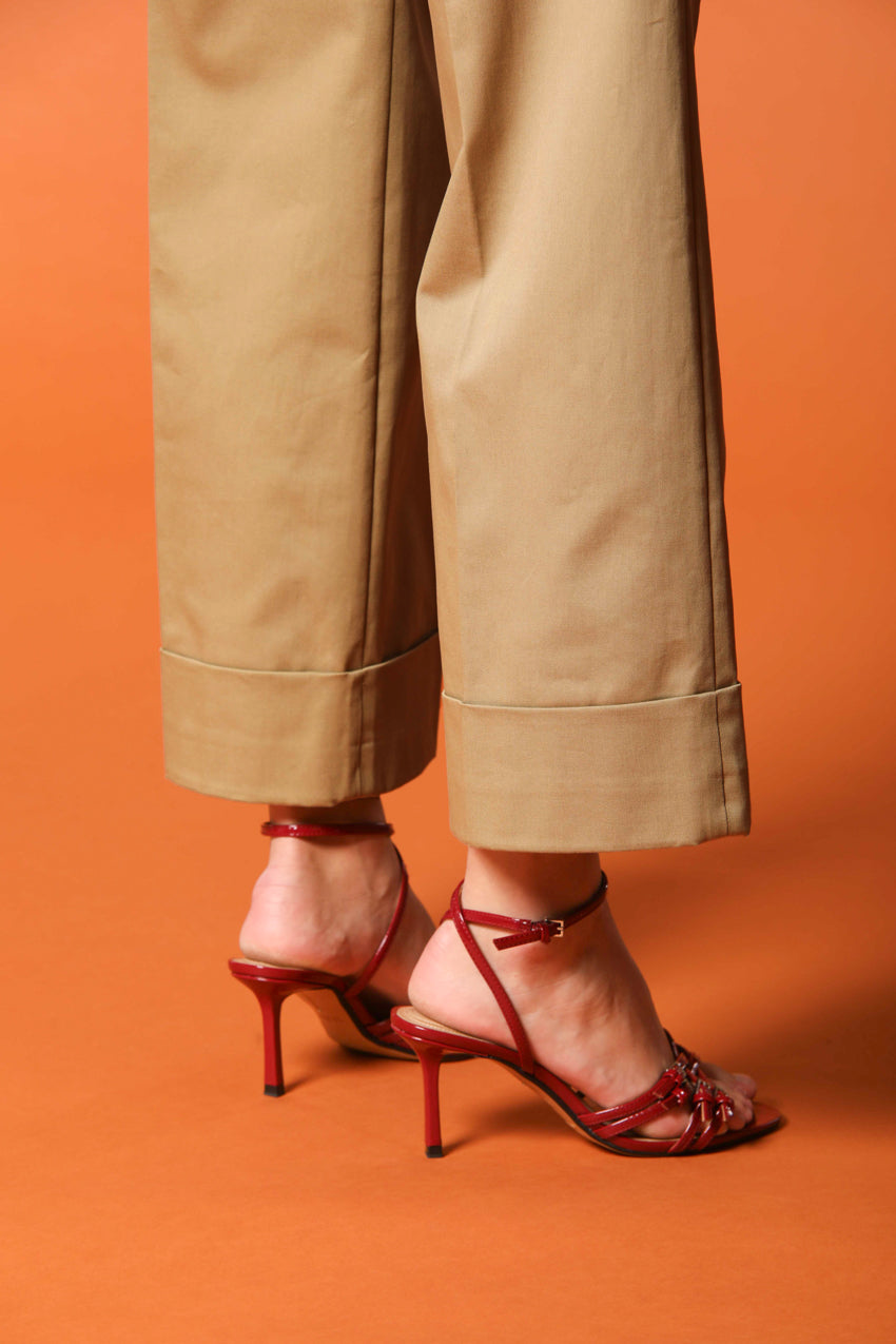 NEW YORK STUDIO CROPPED CHINO PANT IN BEIGE