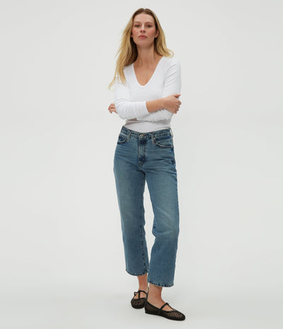 REMI V-NECK IN WHITE