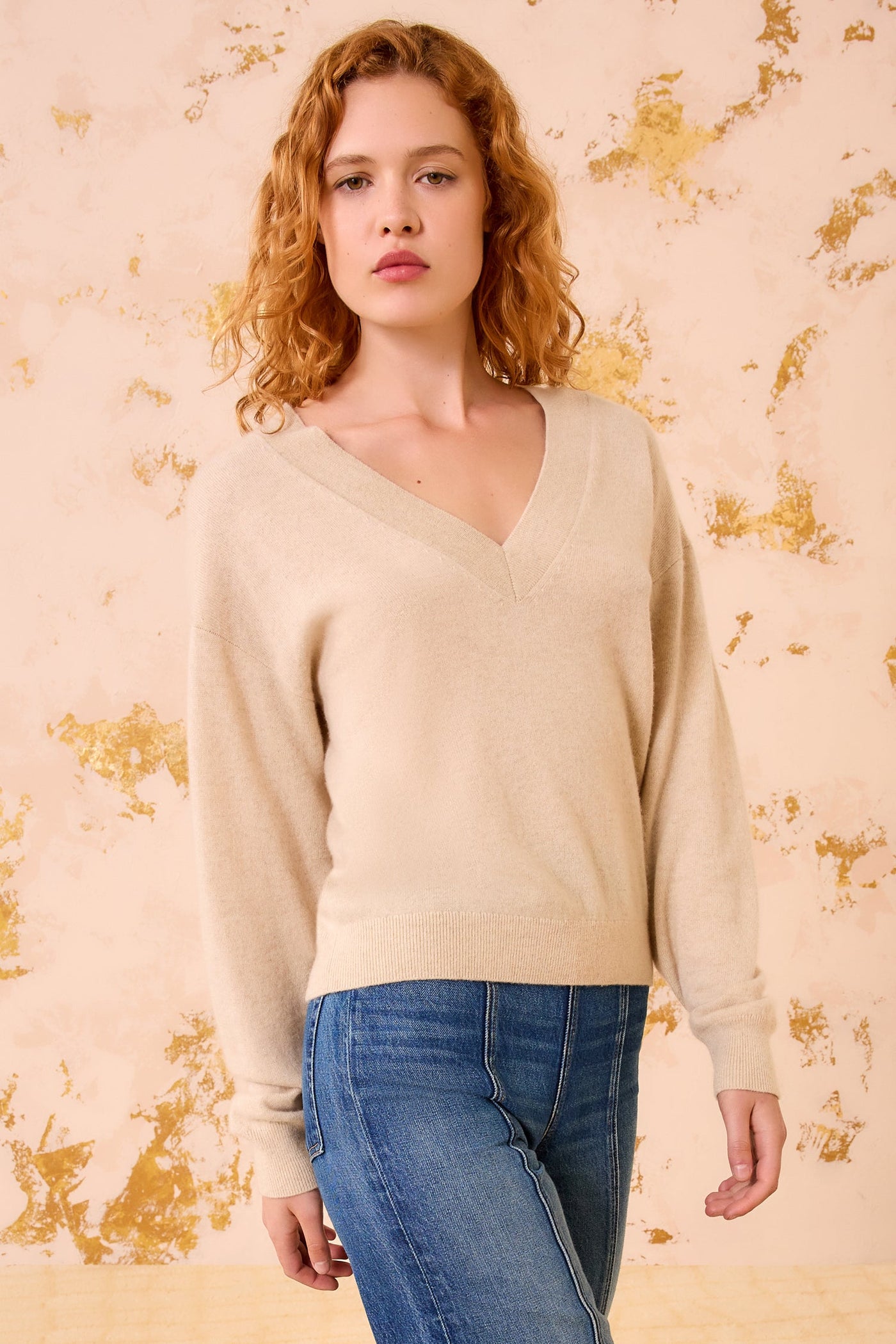 RYLA CASHMERE V-NECK PULLOVER IN MELANGE