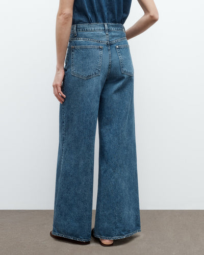 TALL TINY DANCER JEAN IN PARIS