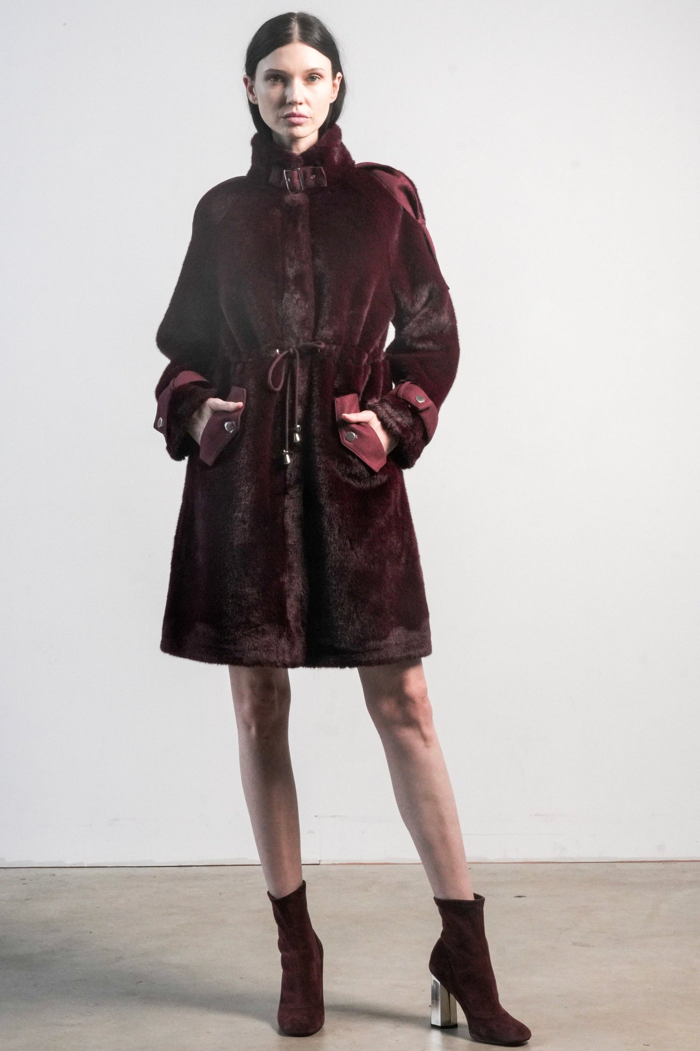 CHICA CHICA JACKET IN BURGUNDY