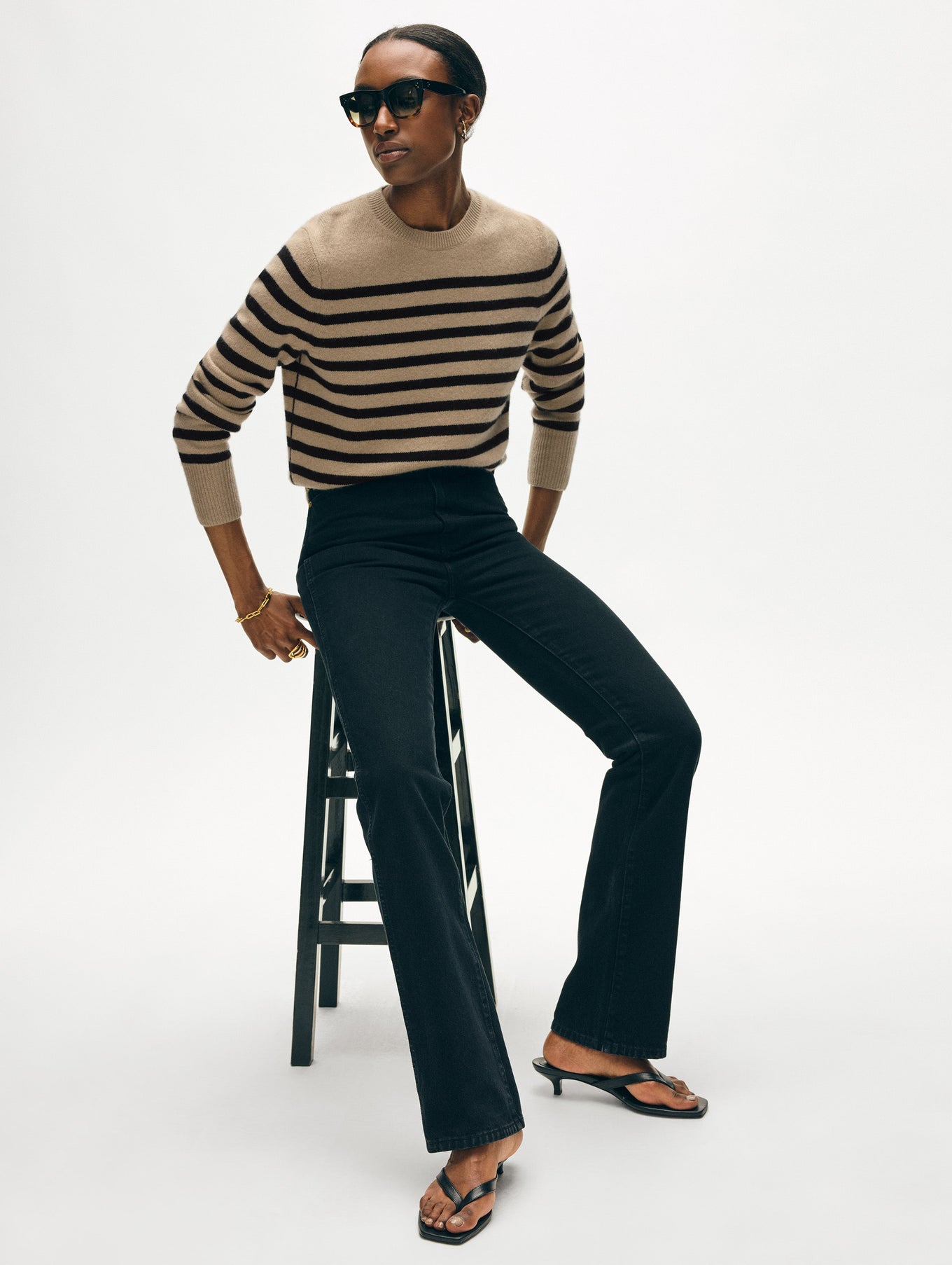 CASHMERE STRIPED CREWNECK IN KHAKI/BLACK