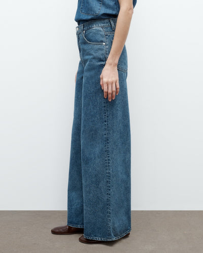 TALL TINY DANCER JEAN IN PARIS