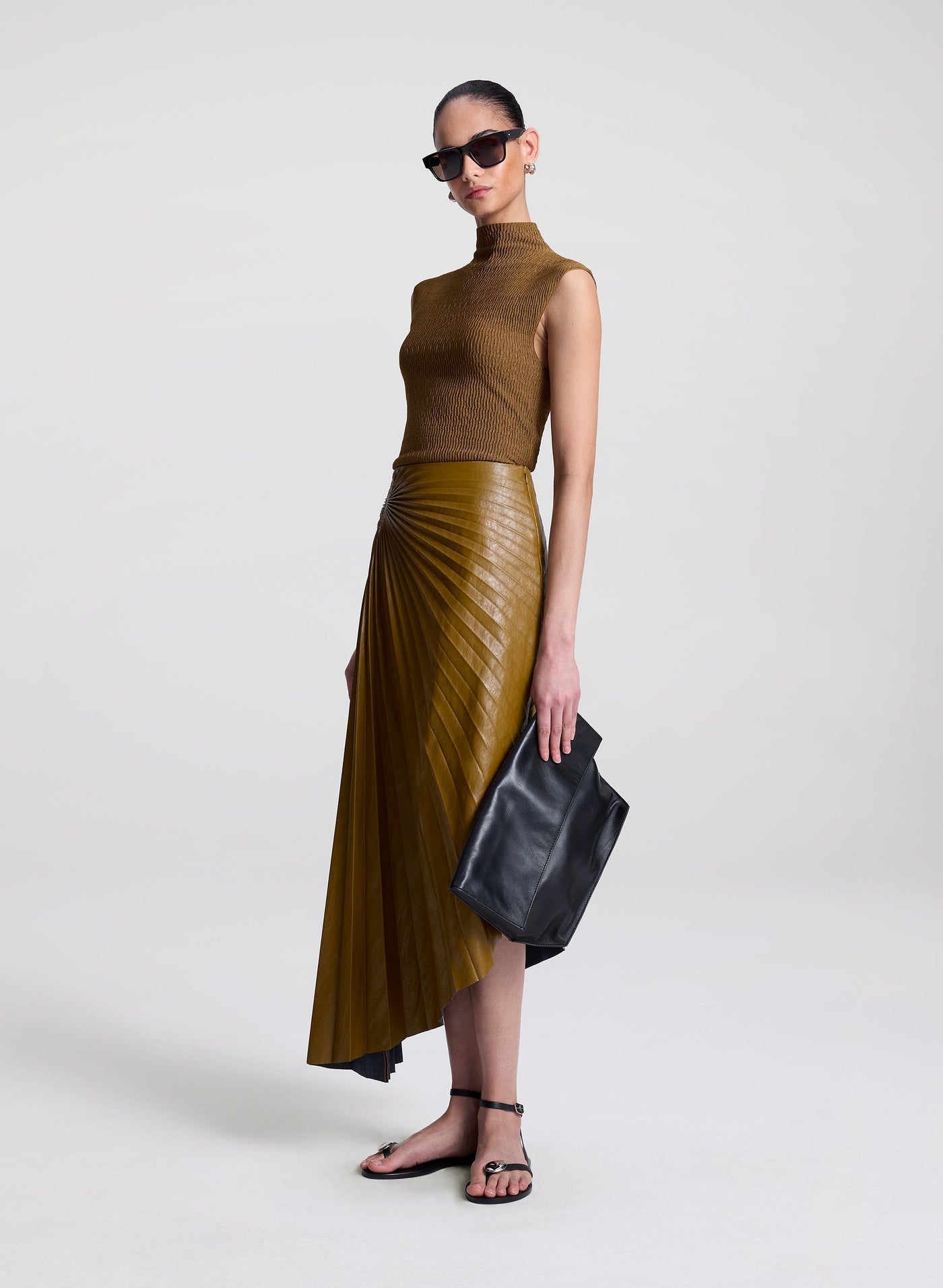 TRACY VEGAN LEATHER SKIRT IN SADDLE