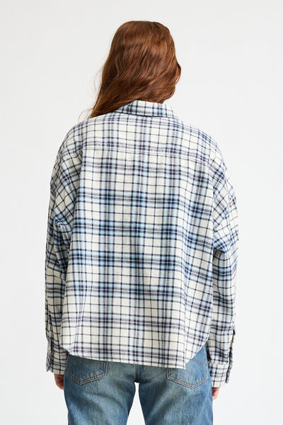 CROPPED BUTTON FRONT SHIRT IN ECRU/LIGHT BLUE PLAID