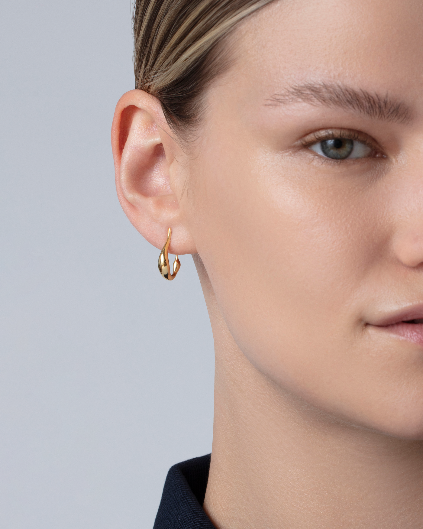 MINI COLETTE HOOPS IN HIGH POLISH GOLD