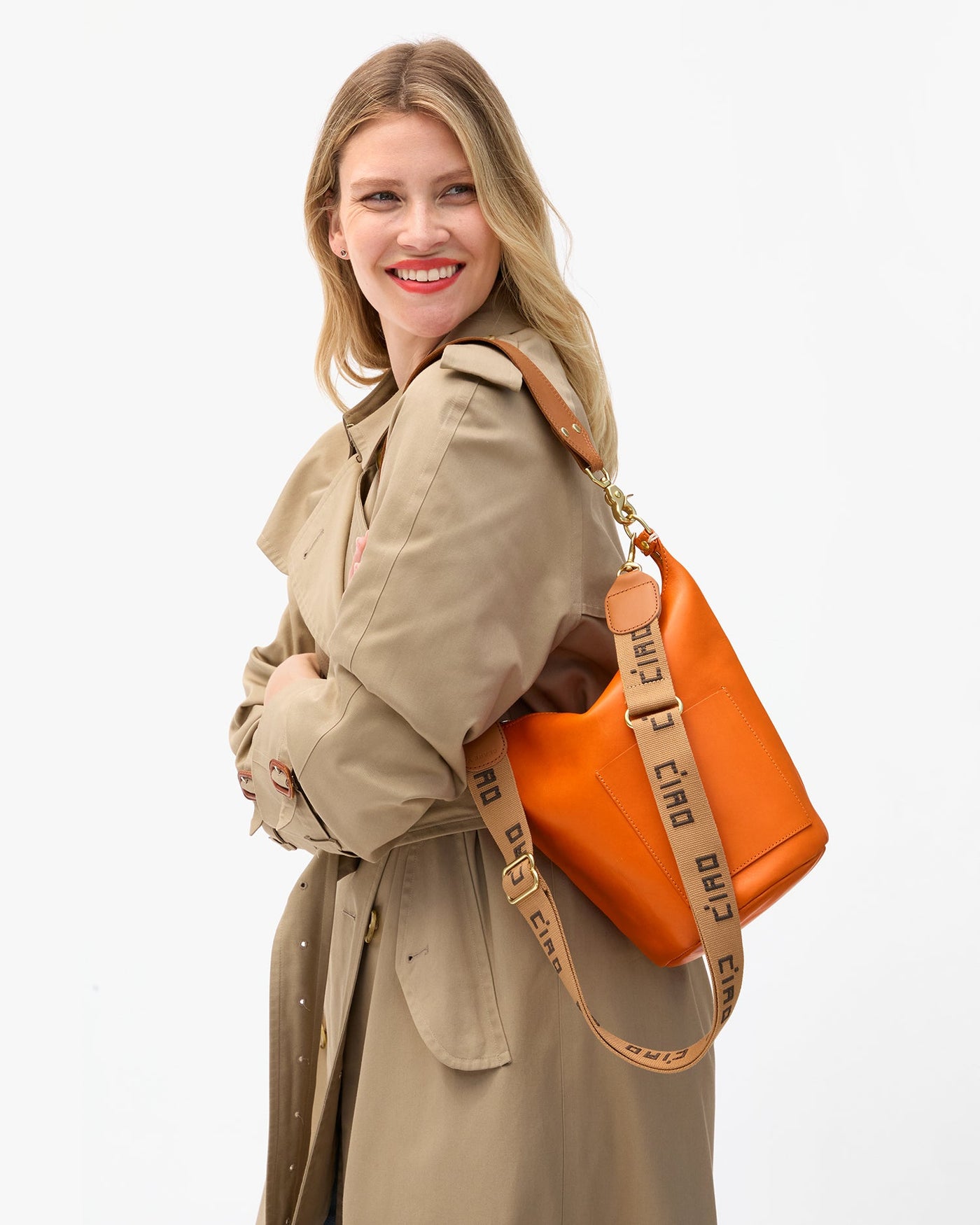 ADJUSTABLE CROSSBODY CIAO STRAP IN TAN & CHOCOLATE