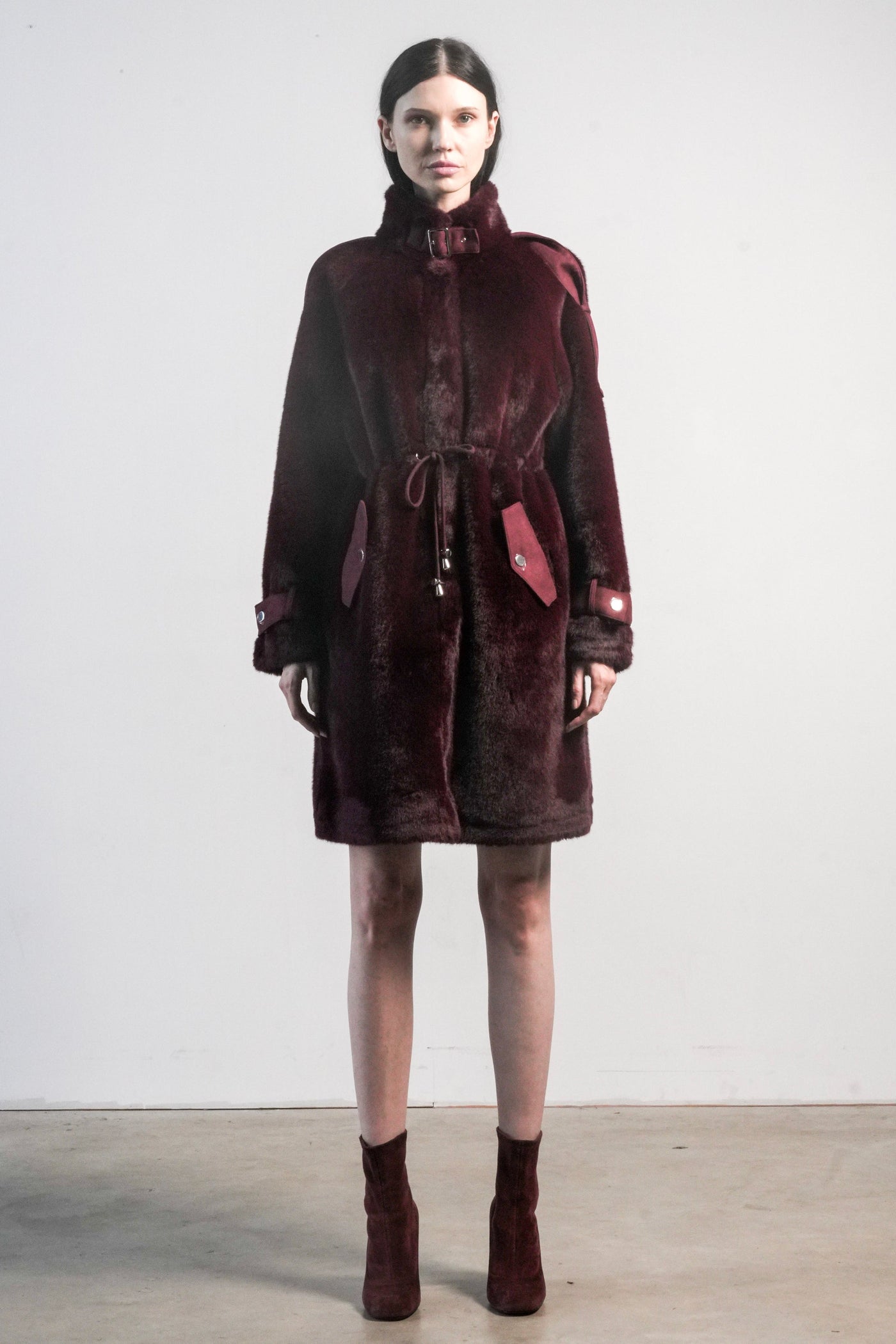 CHICA CHICA JACKET IN BURGUNDY