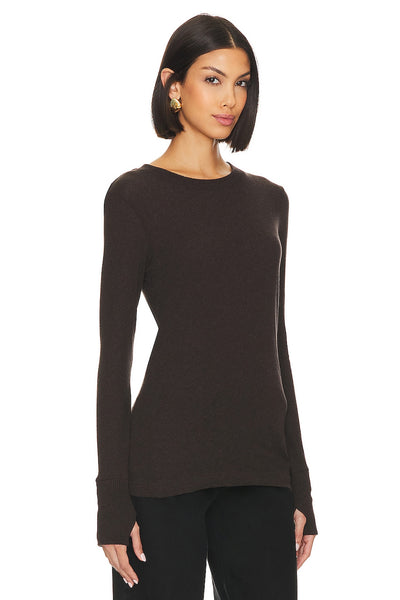 CASHMERE EASY CUFFED CREW IN DARK BROWN