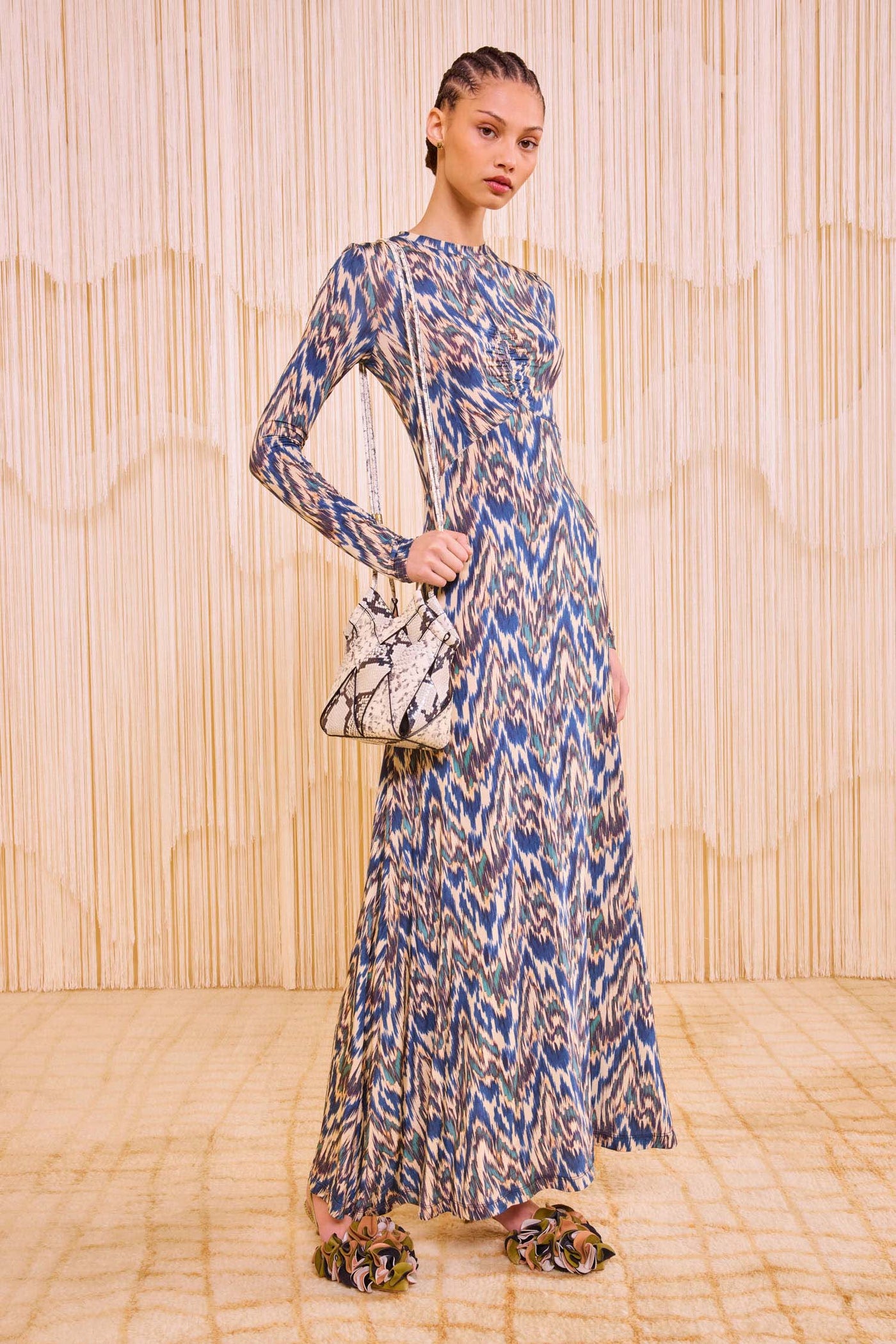 CHARLOTTE CROSSBODY IN COWRIE EMBOSSED