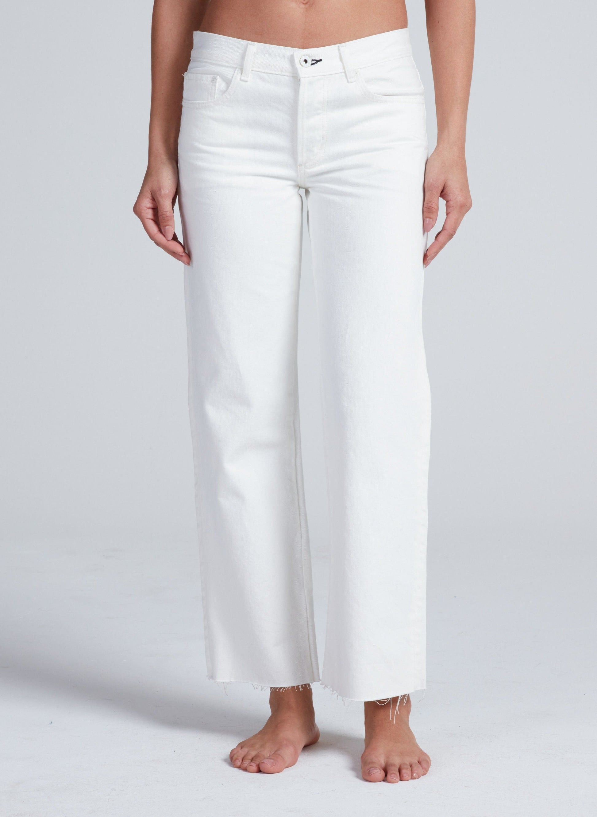 Low Rise Straight Jean