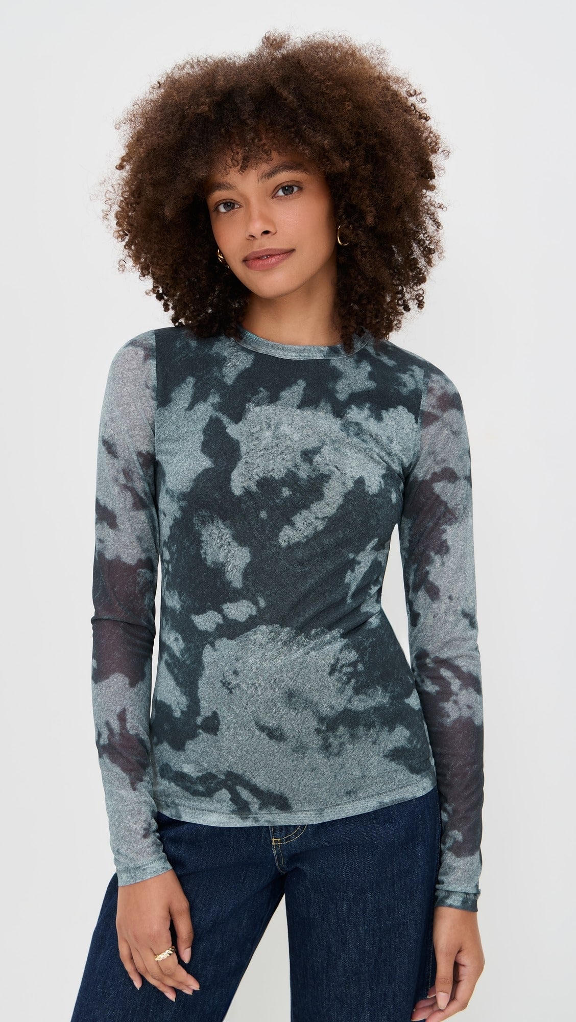 YANA PRINTED MESH LS TEE IN SILVER MULTI