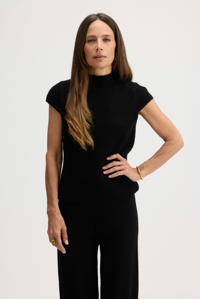 BRIGITTE MOCK NECK SHORT SLEEVE IN BLACK