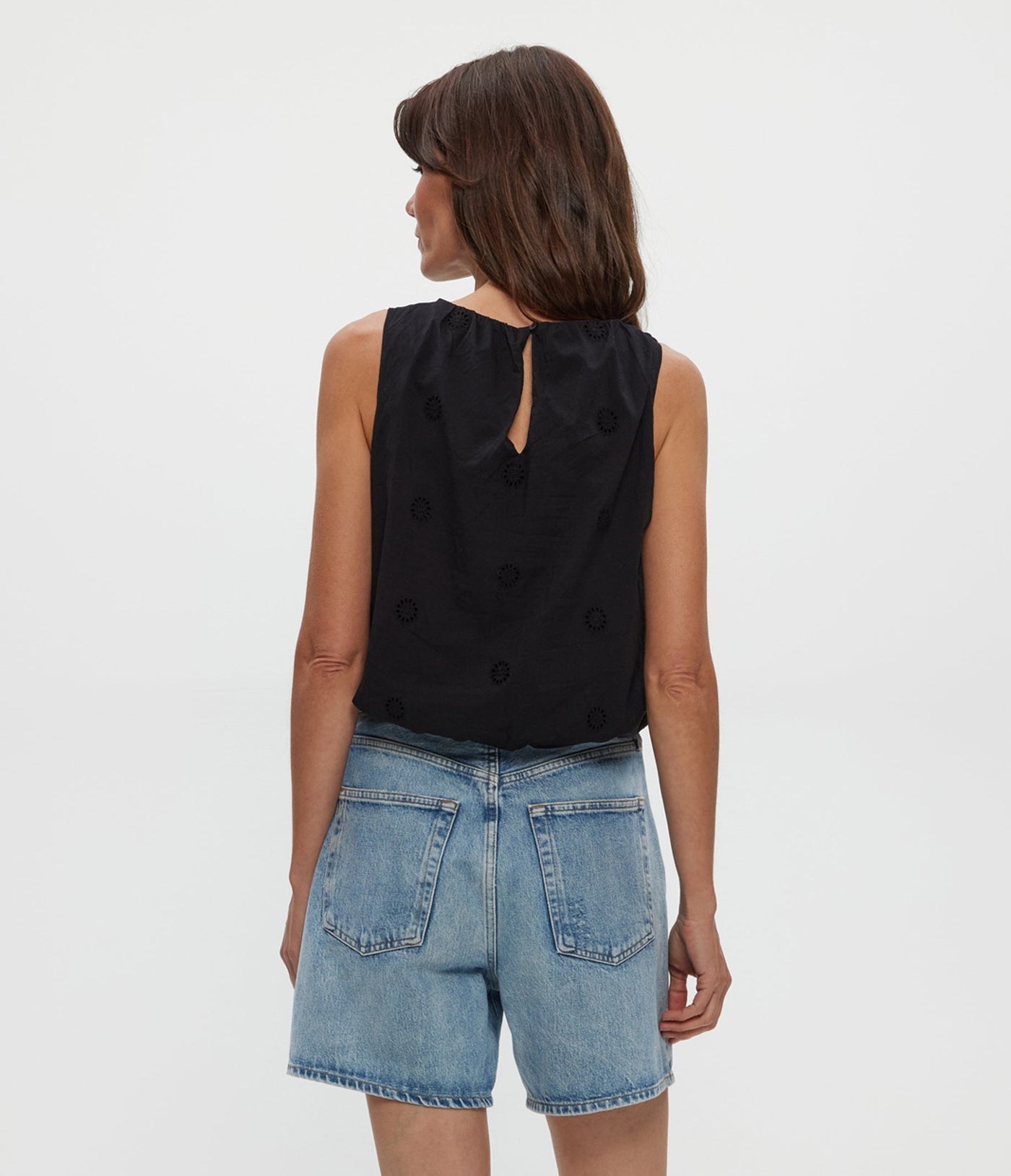 HAZEL EYELET BUBBLE TOP IN BLACK