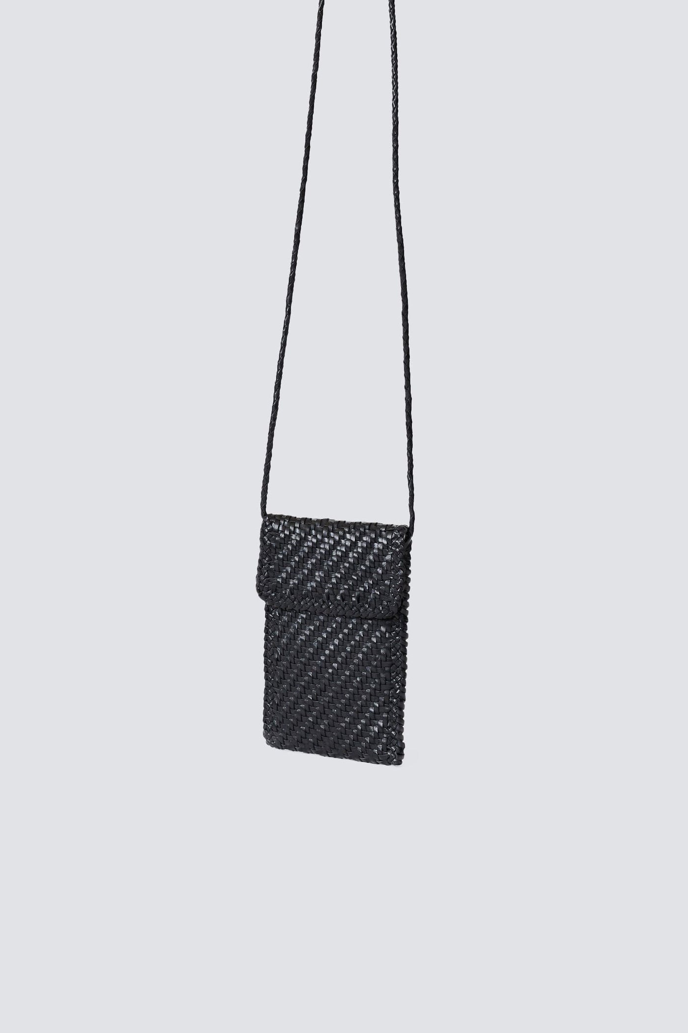 PHONE CROSSBODY IN BLACK