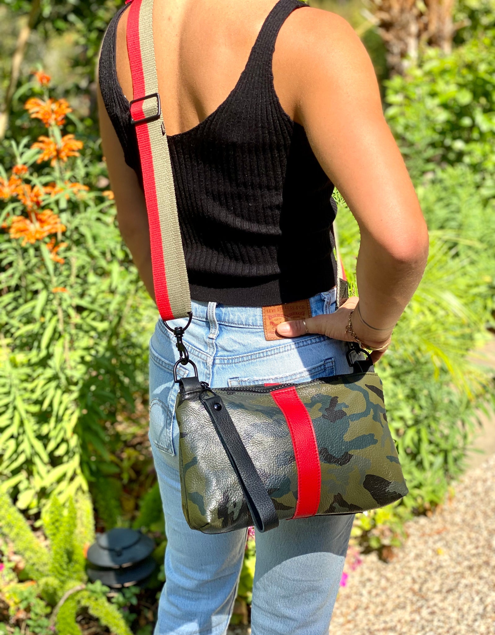 Nancy Wristlet/Crossbody Bag