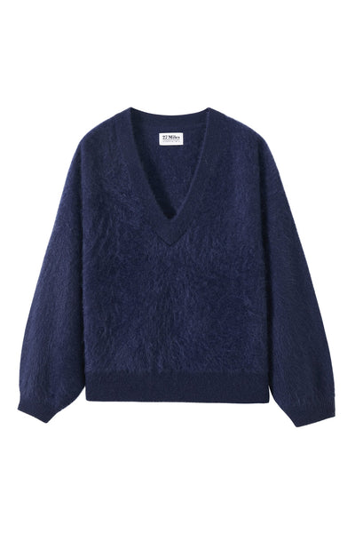 SUE FUZZY CASHMERE V NECK PULLOVER IN NAVY