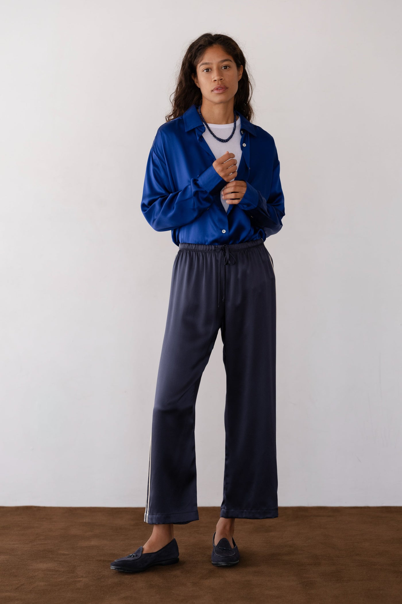 THE SILK STRIPE CROP PANT IN NAVY