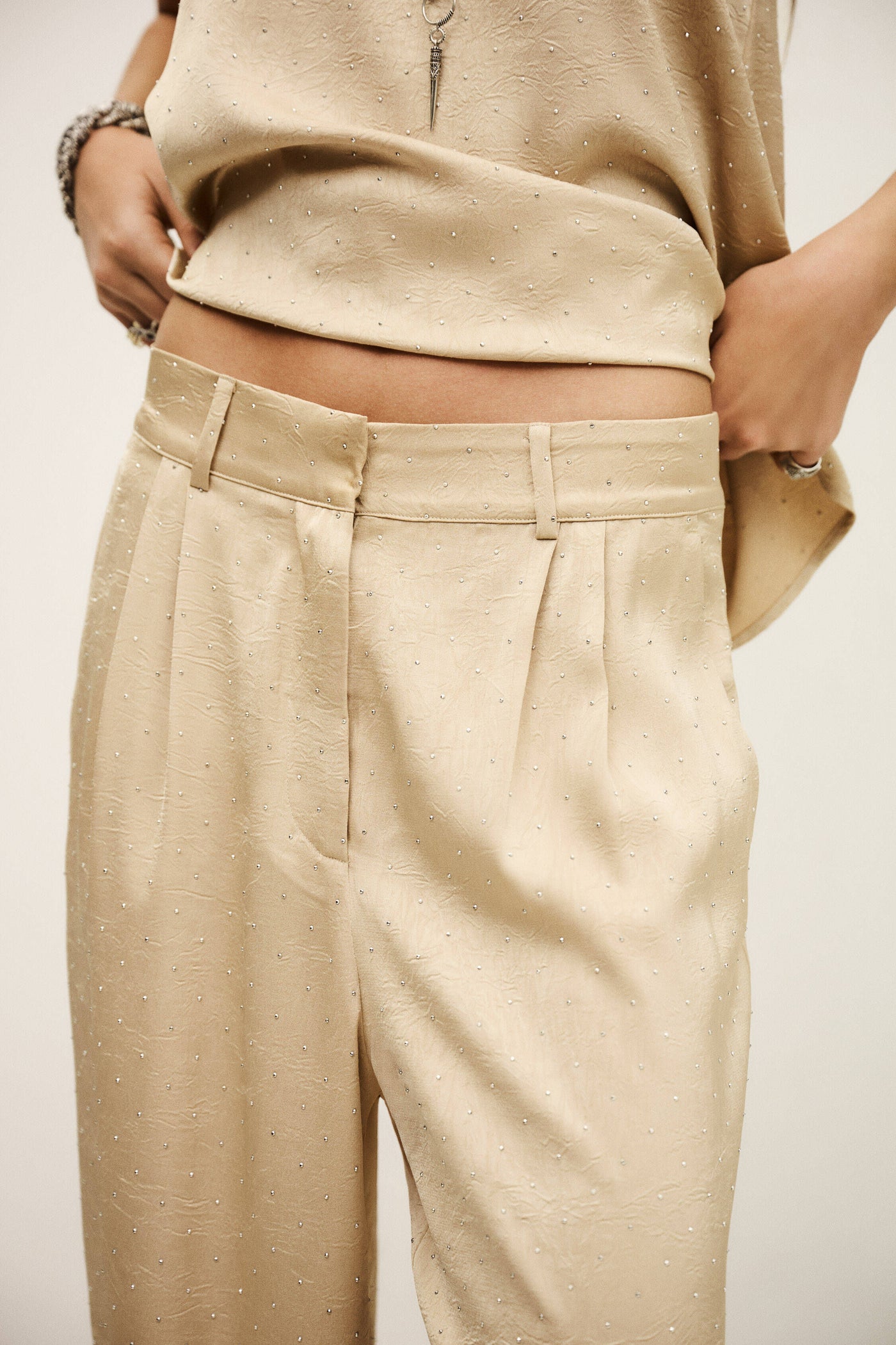 DELOY PANTS IN CHAMPAGNE