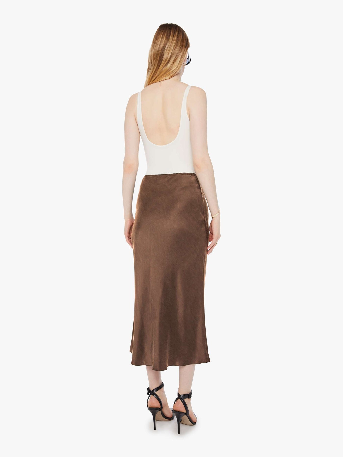 MIRANDA B SCALLOP TRIM BIAS IN SWISS BROWN