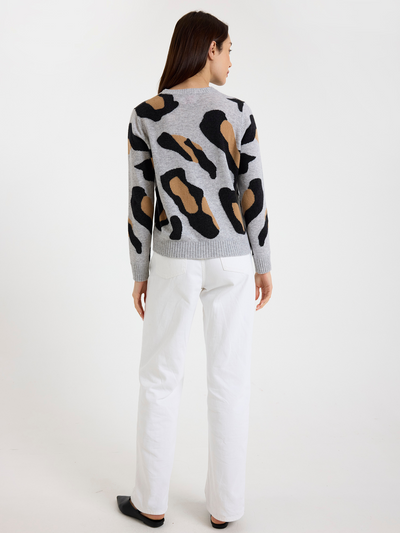 ABSTRACT LEOPARD CREW NECK JUMPER IN SUPER GREY