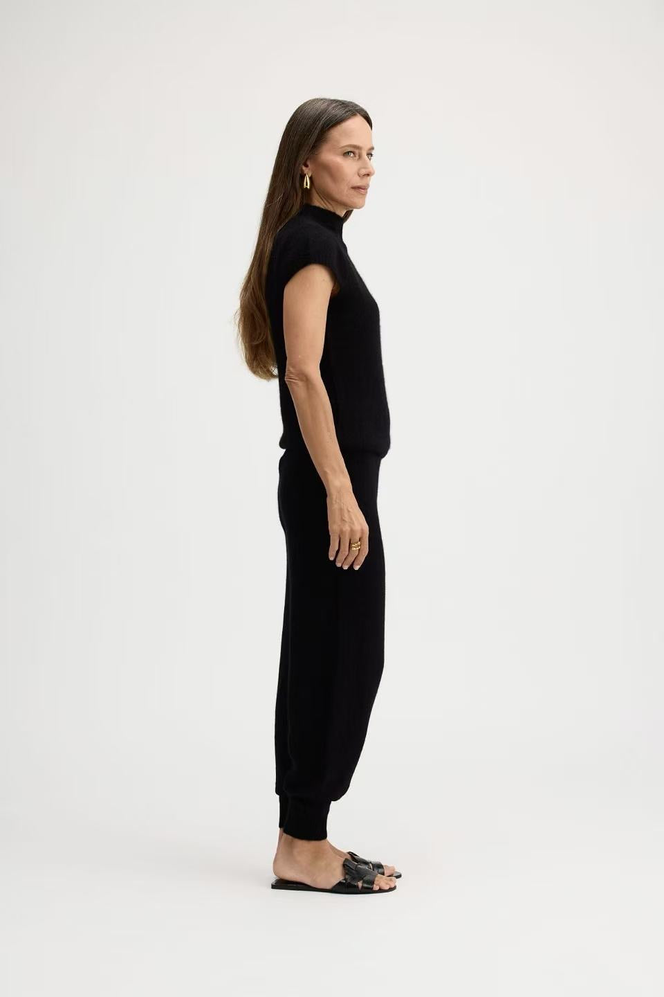 BRIGITTE MOCK NECK SHORT SLEEVE IN BLACK