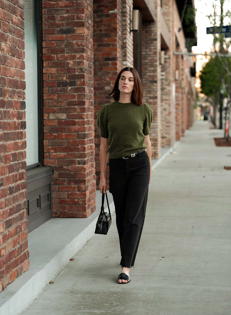 ARIA SHORT SLEEVE PULLOVER IN BAY LEAF