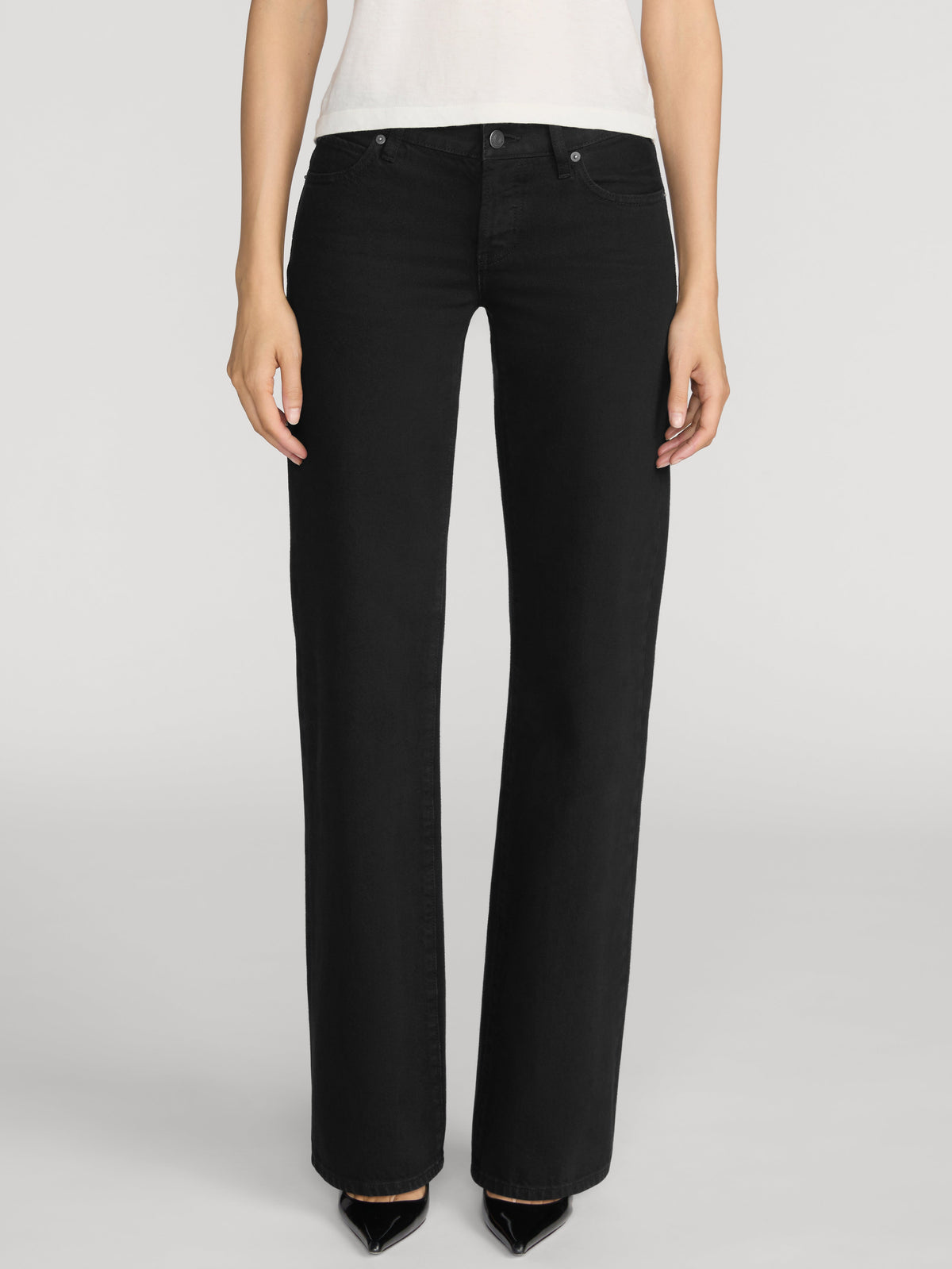 Frame The Gray Jean at Romi Boutique