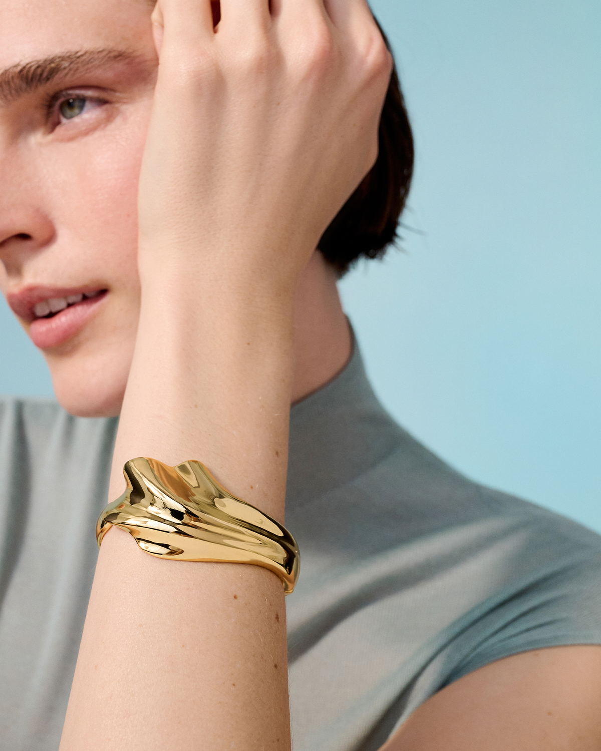 Jenny Bird LYDIA CUFF IN HIGH POLISH GOLD at Romi Boutique