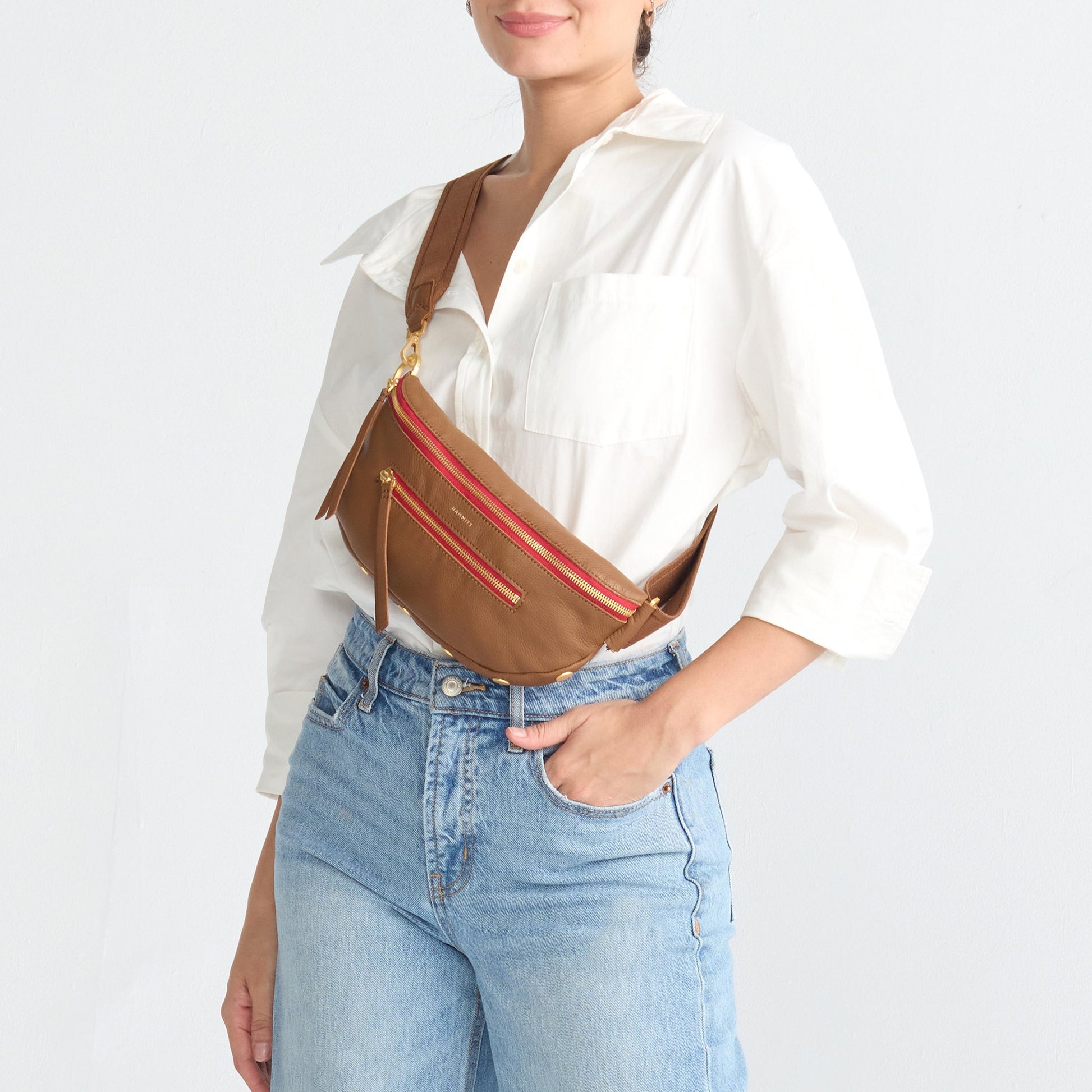 Hammitt CHARLES CROSSBODY MED IN MAHOGANY PEBBLE/BRUSHED GOLD RED ZIP at Romi Boutique