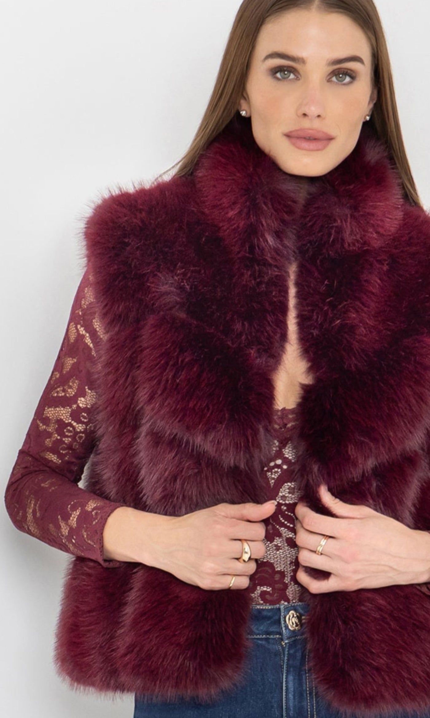 ROSARIO FAUX FUR VEST IN CABERNET